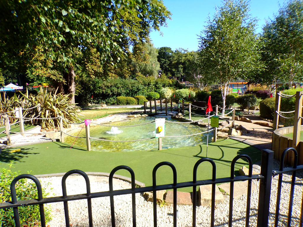 Clifton Park, Rotherham Clifton Park and Museum is a city … Flickr