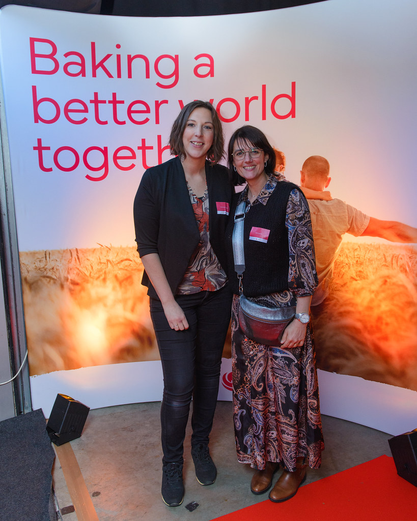 600_8751 La Lorraine Bakery Group Flickr