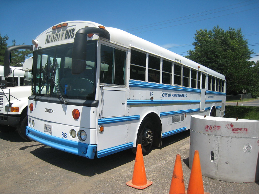 Harrisonburg City bus 88 2002 Thomas HD busybushunter Flickr