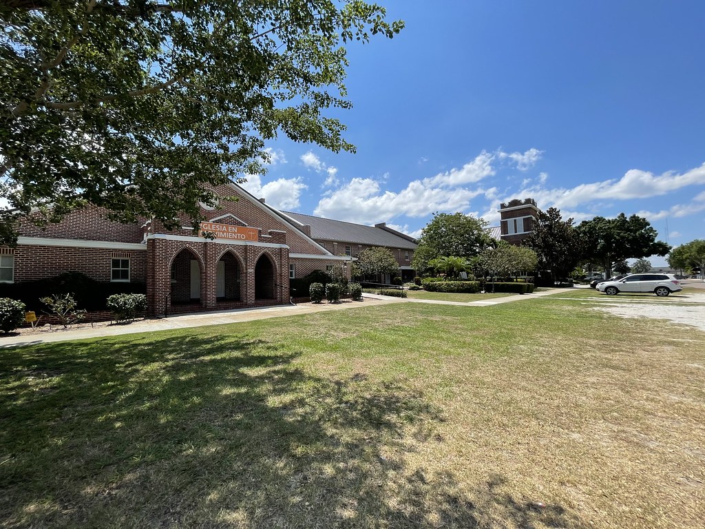 First Presbyterian Church in Lake Placid, Florida. Flickr