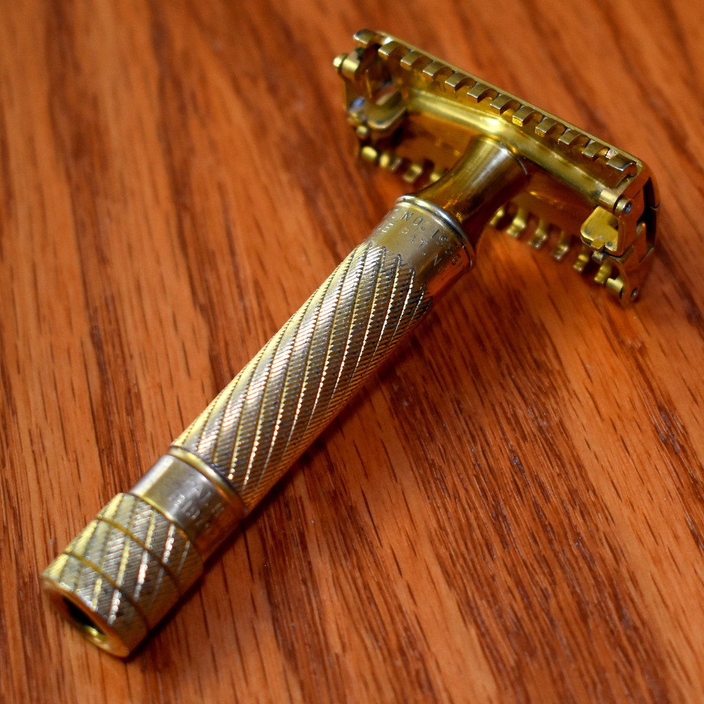 Vintage Gillette Aristocrat Adjustable DE Safety Razor, TT… Flickr