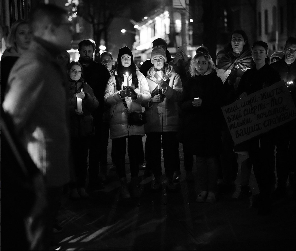 Silent vigil in memoriam of HeavensHundred NYC НебеснаС… Flickr