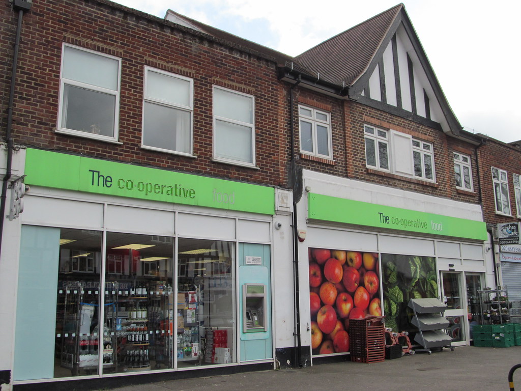 CARSHALTON BEECHES {tCG} [2] (8991 Banstead Rd, Carshalto… Flickr