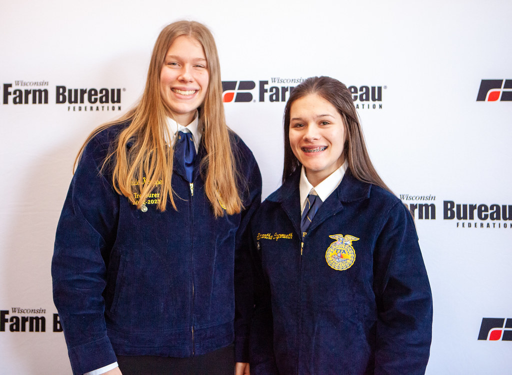 Mishicot3 (from left) Julie Koeppel and Samantha Chynowe