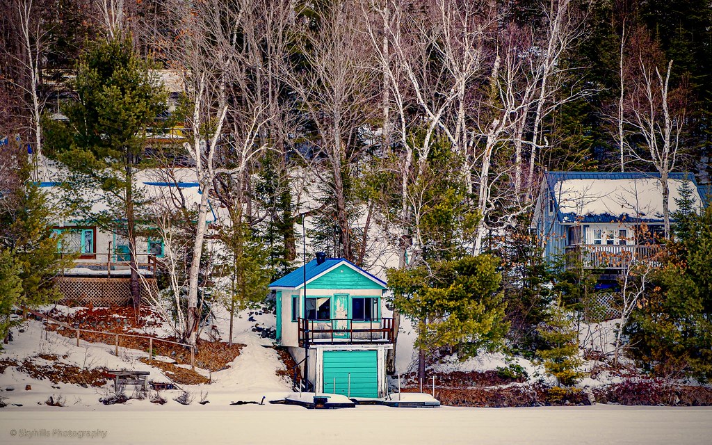 A colourful Clear Lake boathouse. Almaguin Highlands, Onta… Flickr