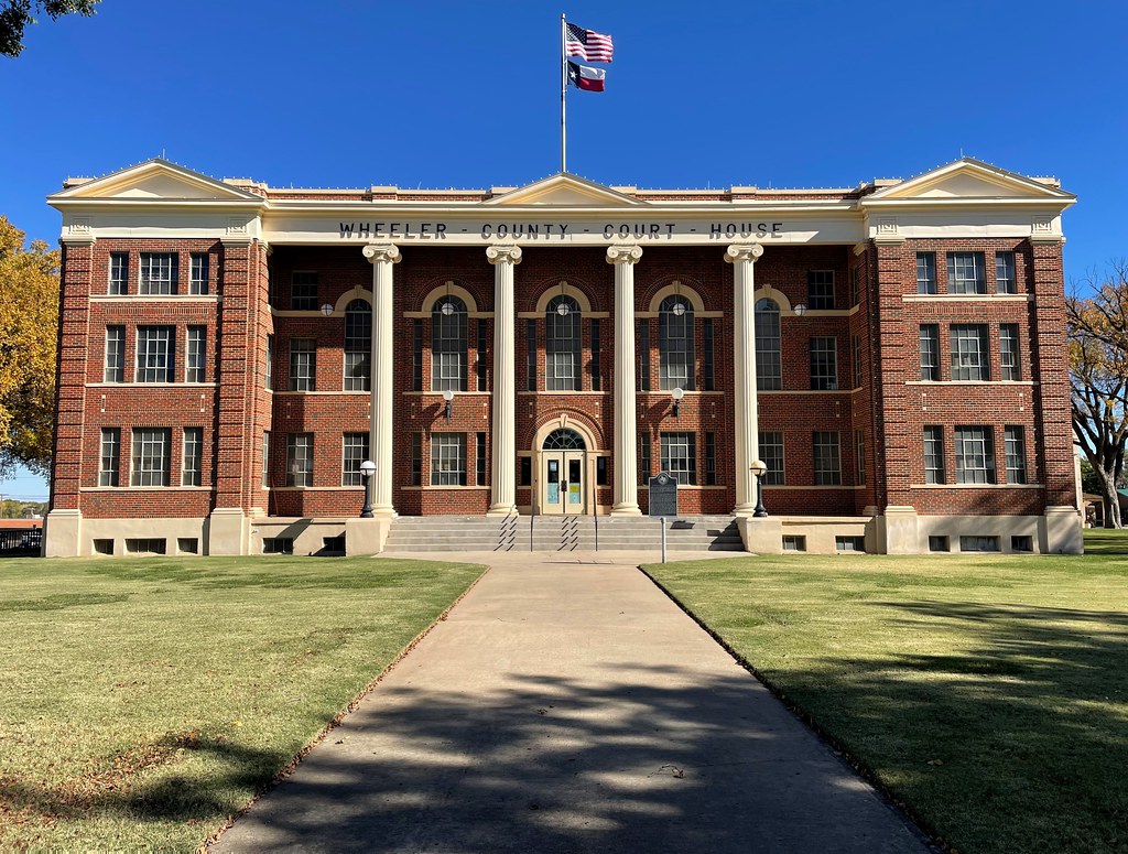 Wheeler County Courthouse (Wheeler, Texas) This charming c… Flickr