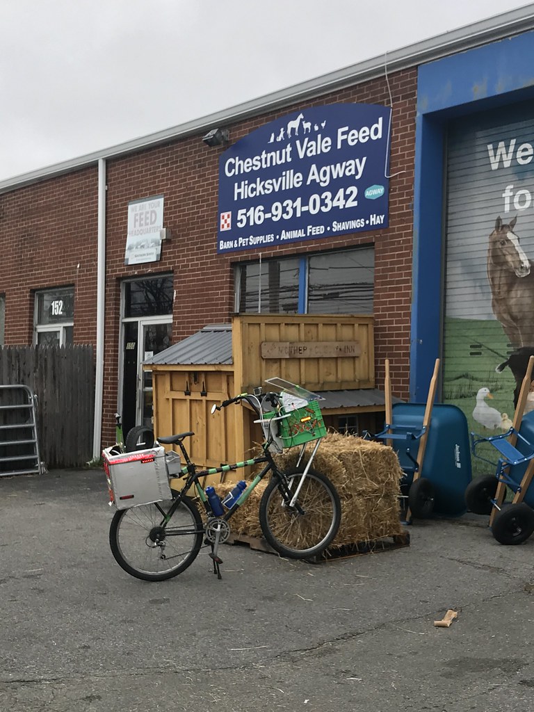 Hicksville Agway AviationMetalSmith Flickr