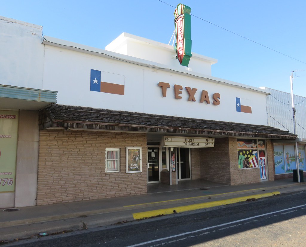 Texas Theatre (Shamrock, Texas) Shamrock, Texas is a small… Flickr