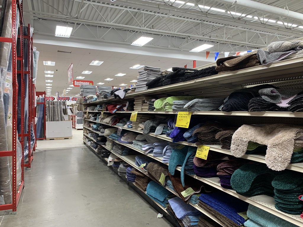 Ollie's Bargain Outlet interior Ollie's Bargain Outlet 13… Flickr