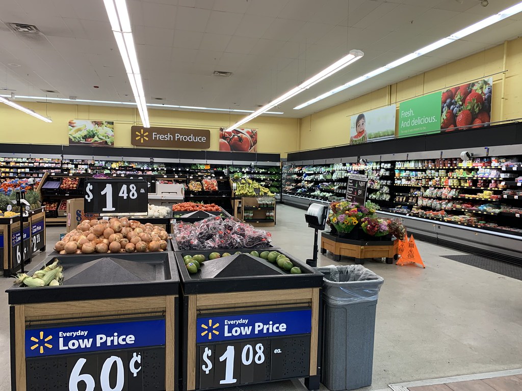 Walmart Neighborhood Market interior a photo on Flickriver
