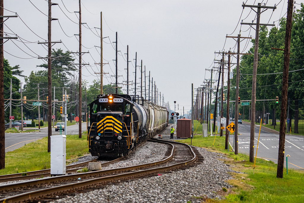 The Vineland Secondary WW J101 backs onto the Vineland Sec… Flickr