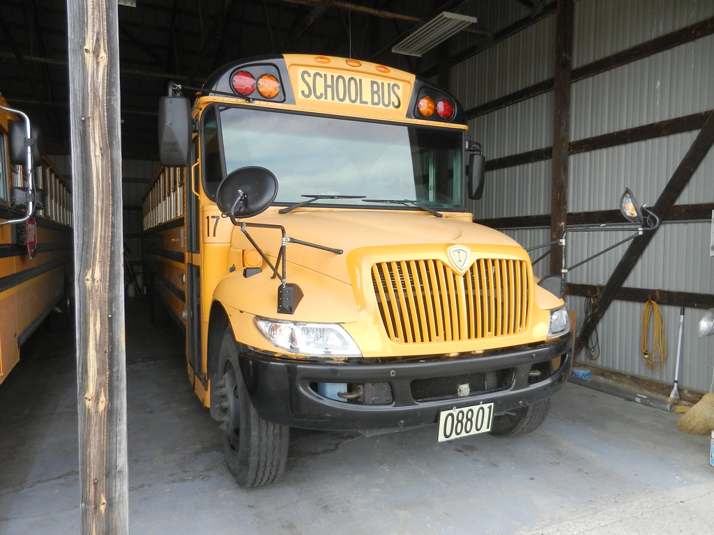 Fairfield Local School District 17 Bus lot Leesburg, OH.… Flickr