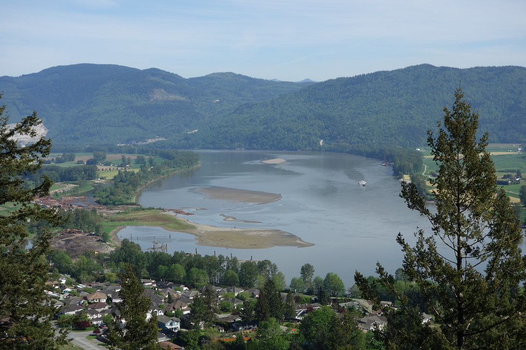 DSC05663monastery hill overlook Ti Xu Flickr