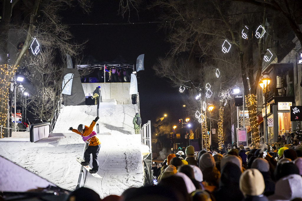 apik snowboarding by eva blue 108 Montréal Flickr
