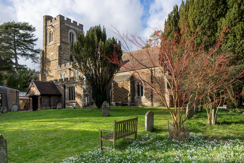Flitwick, Bedfordshire Snowdrops and churchyard, Flitwick,… Flickr