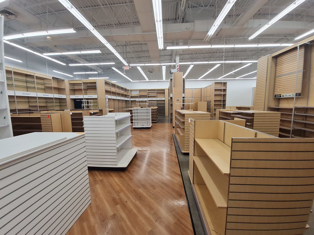 Bed Bath & Beyond Store Closing (Sebring, FL) Mason Mcfelia Flickr