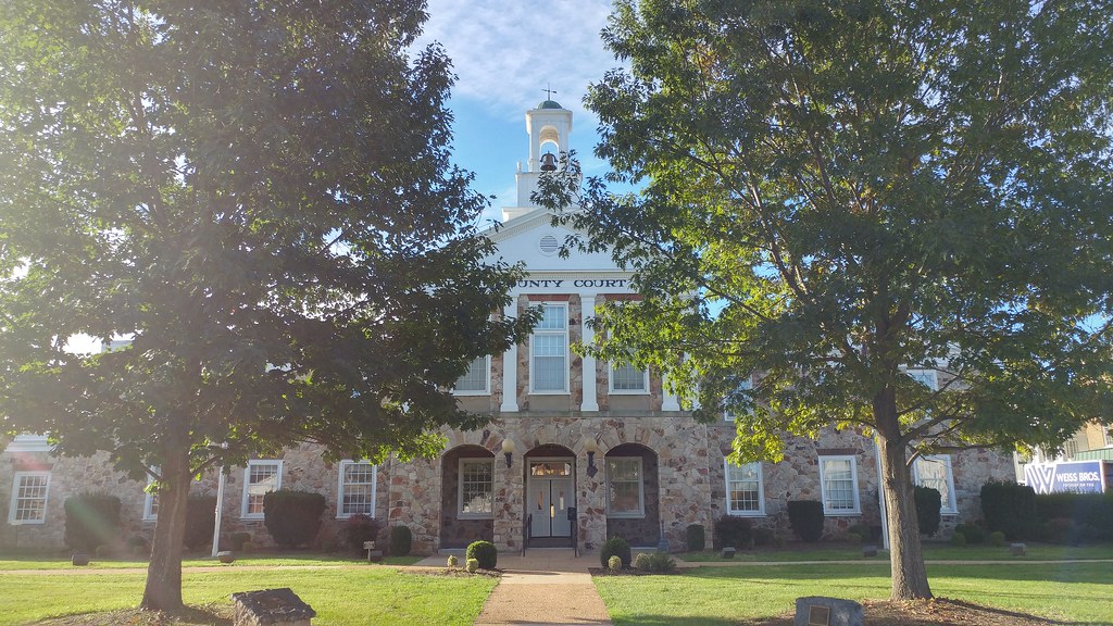 Warren County Courthouse, Front Royal, VA **Warren County … Flickr