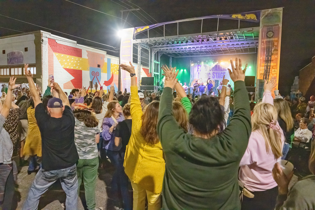 2023 Travis Matte and the Kingpins, Cajun Mardi Gras Festi… Flickr
