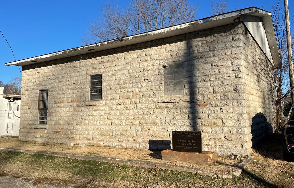Old McDonald County Jail (Pineville, Missouri) Located at … Flickr