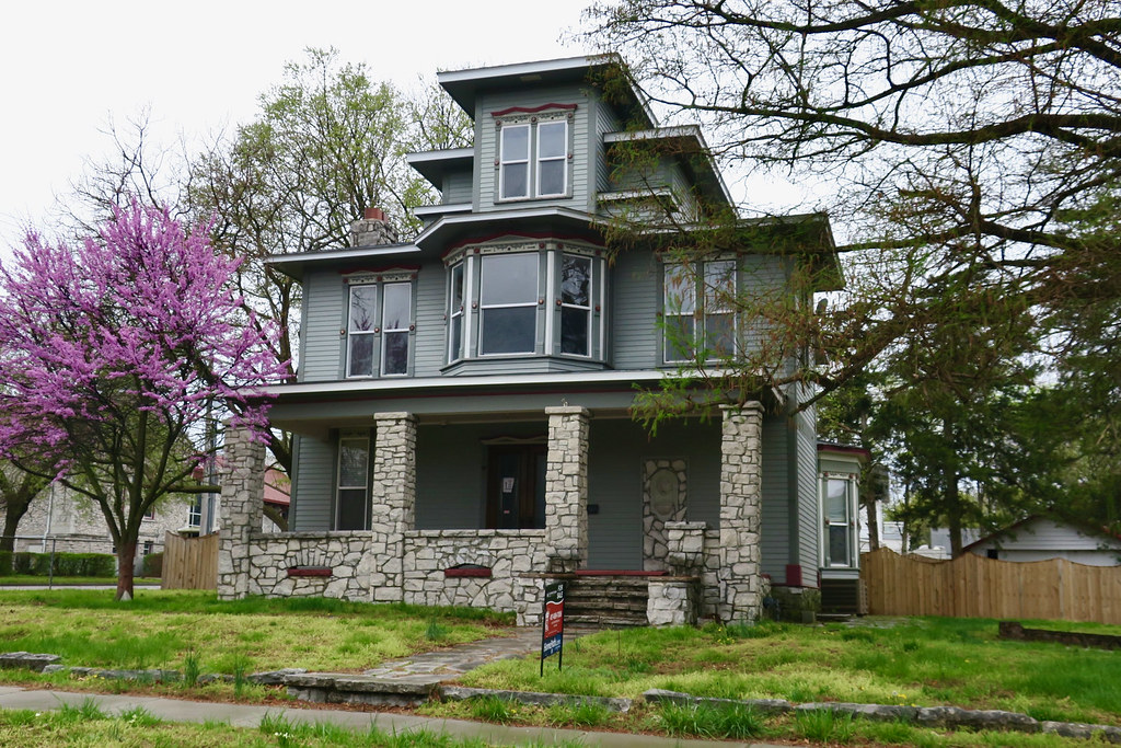 House, b City, MO A stone and wood house in b City, … Robby