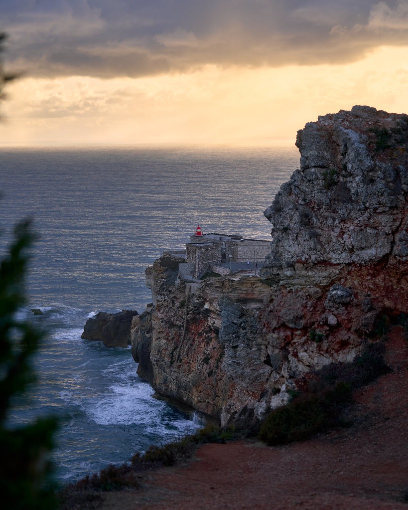 Faro de Nazaré (Portugal) Esta ubicación es conocida por e… Flickr
