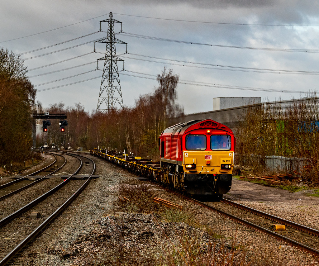 Flats Approaching Water Orton, 66197 works 4R05 Bescot Dow… Flickr