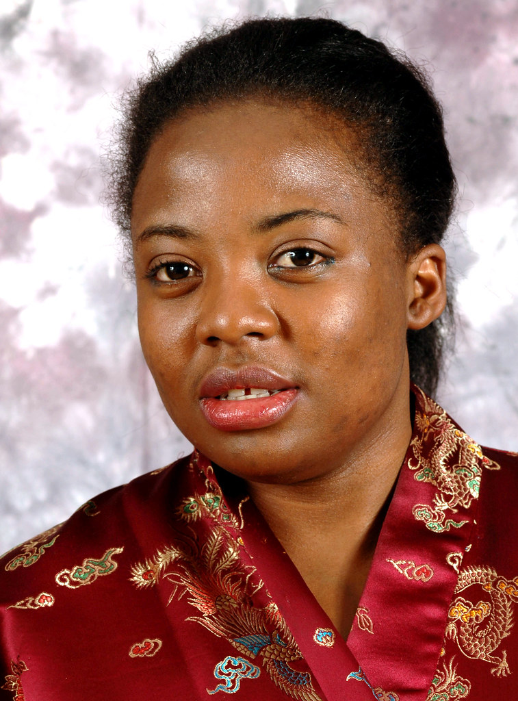 DSC_7701v Natashia Zambian Model in Maroon Chinese Satin R… Flickr