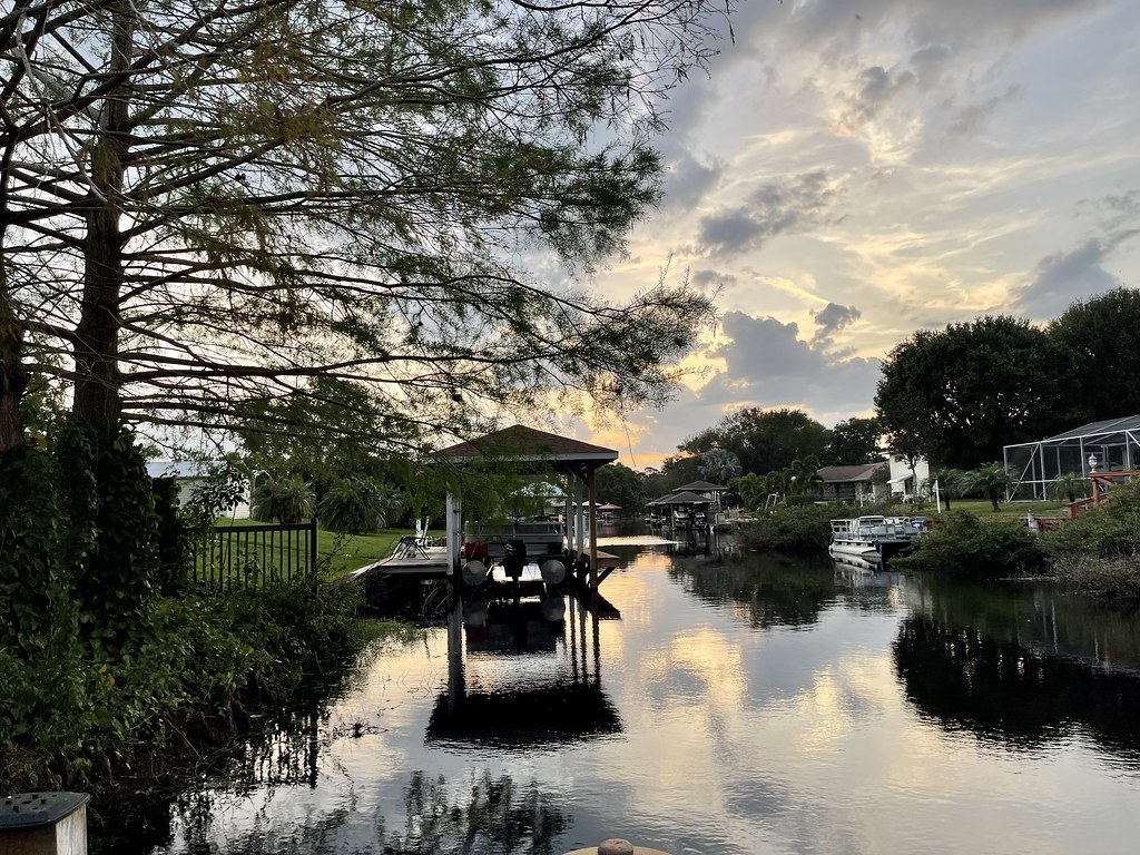 Sunset on the canal. Placid Lakes, Florida. devtmefl Flickr