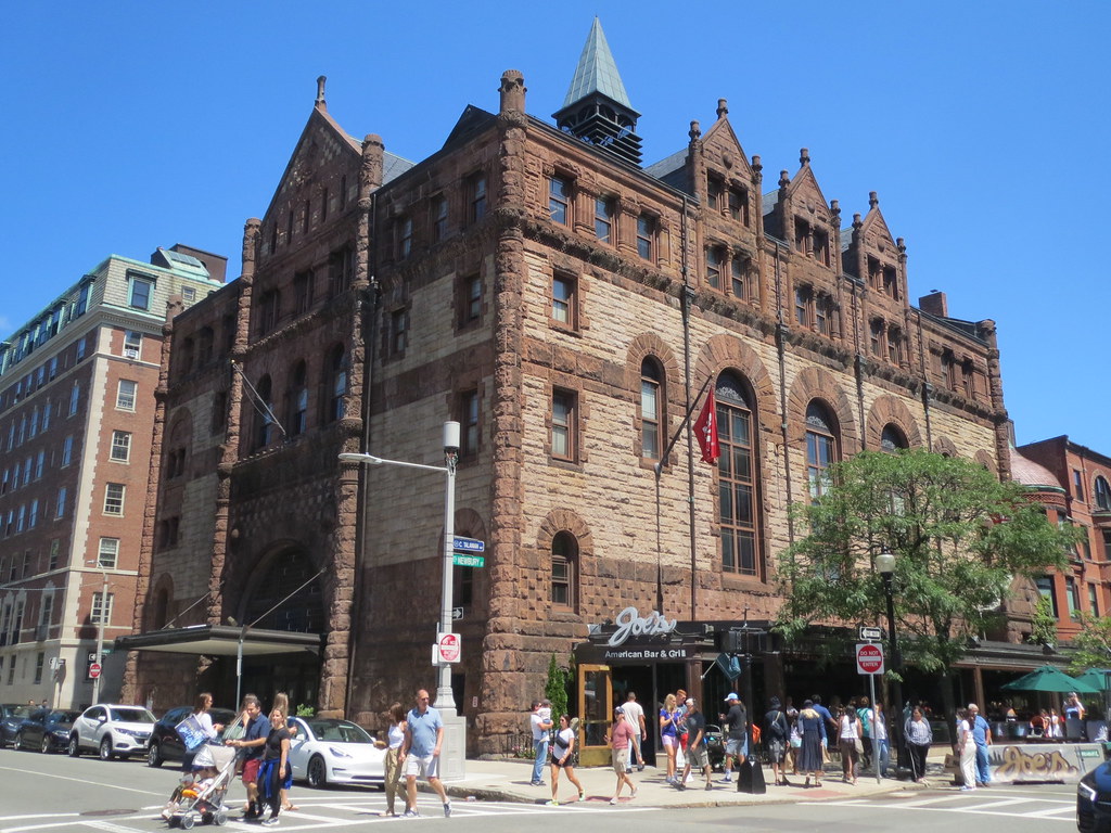 Exeter Street Theater Boston MA at 181 Newbury Street; bu… Flickr