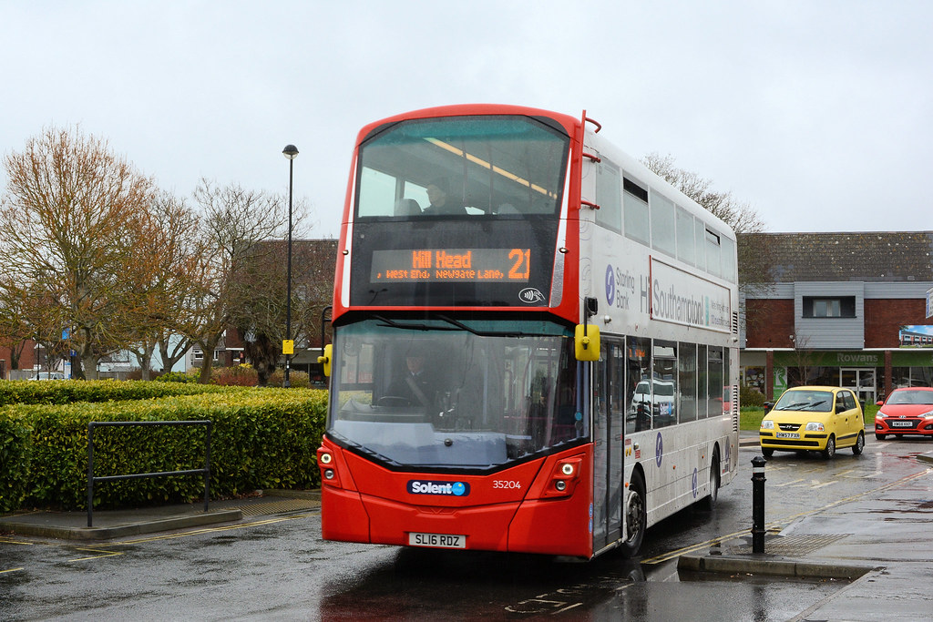 35204 SL16 RDZ Stubbington Green Solenteer Flickr