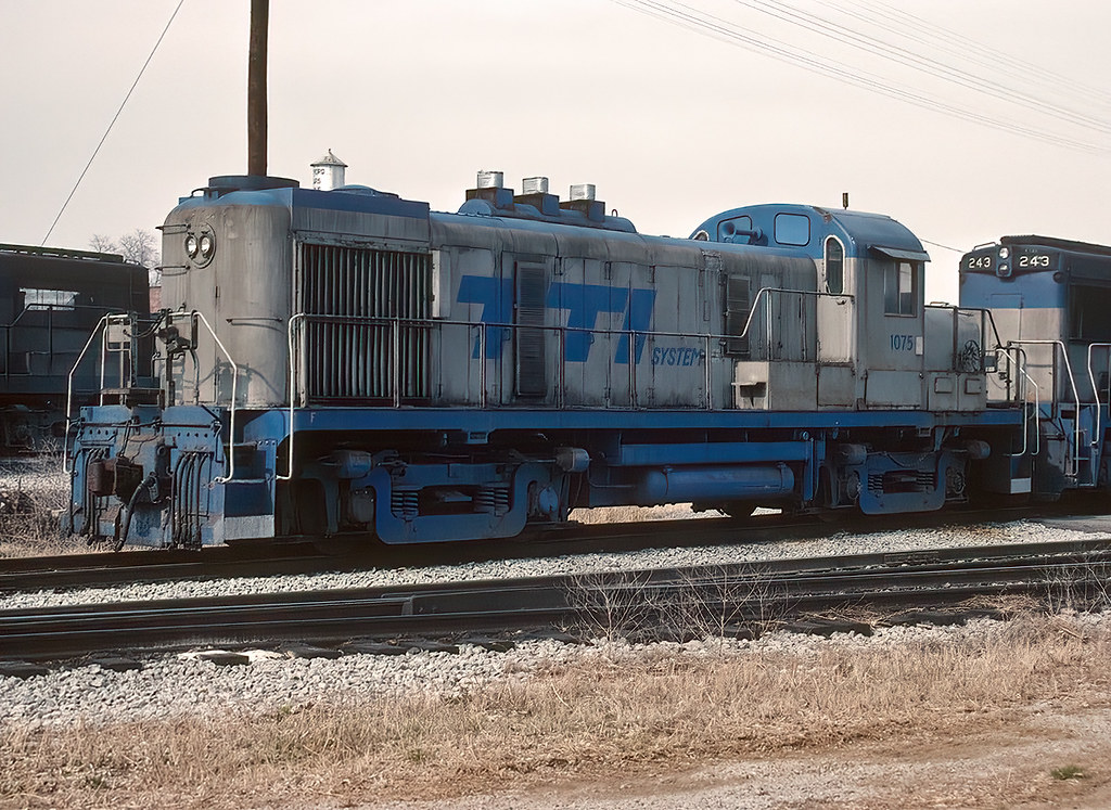 TTI 1075 at Paris, Kentucky on March 12, 1989 TTI 1075 at … Flickr