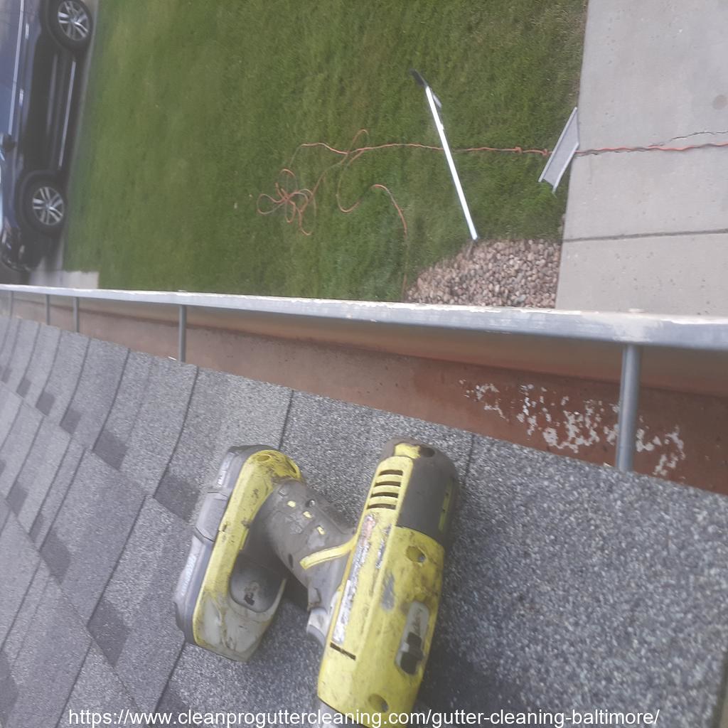 Gutter_Cleaning_Baltimore_0003_20230306110349 Clean Pro Gutter