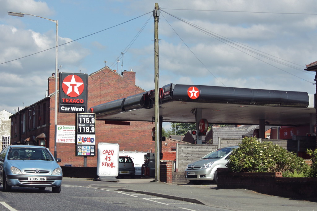 Texaco, Bury Road Rochdale Lancashire 2010. Still a Texaco… Flickr