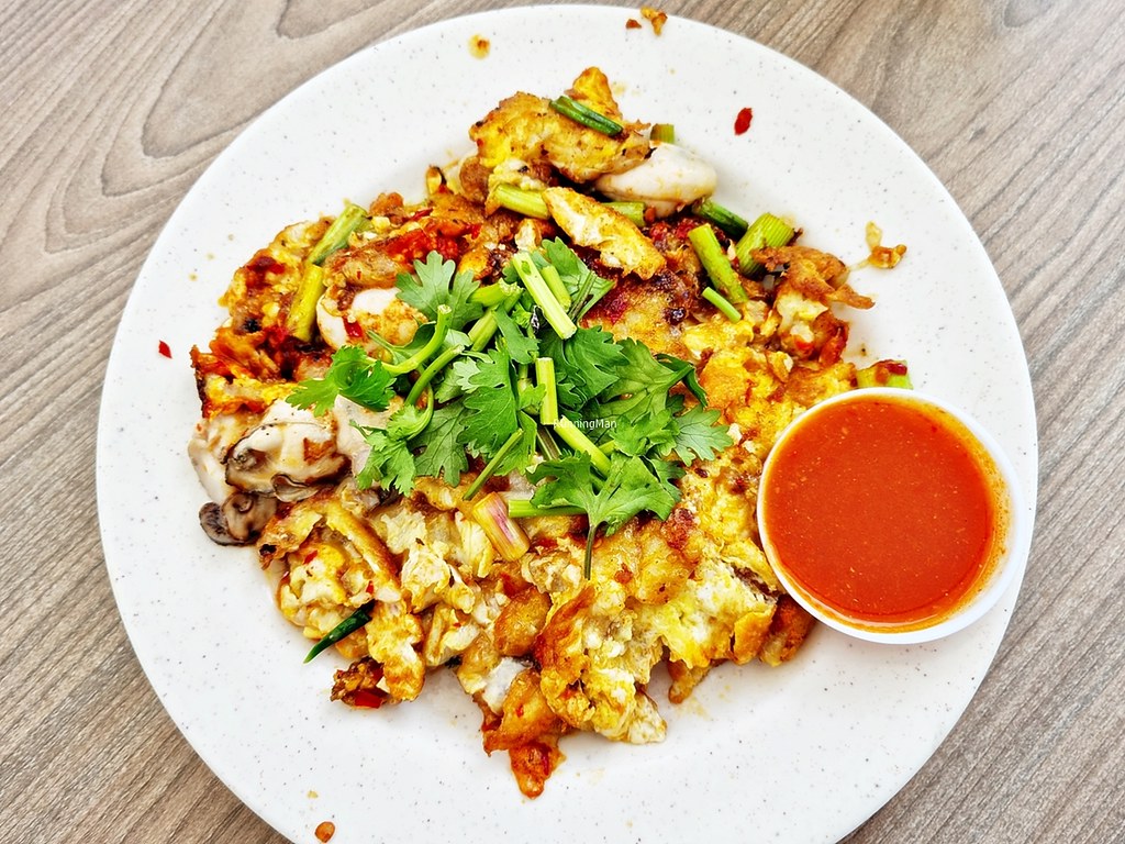 Best Of Singapore Hawkers & Casual Dining Fried Oyster Omelette Ivan