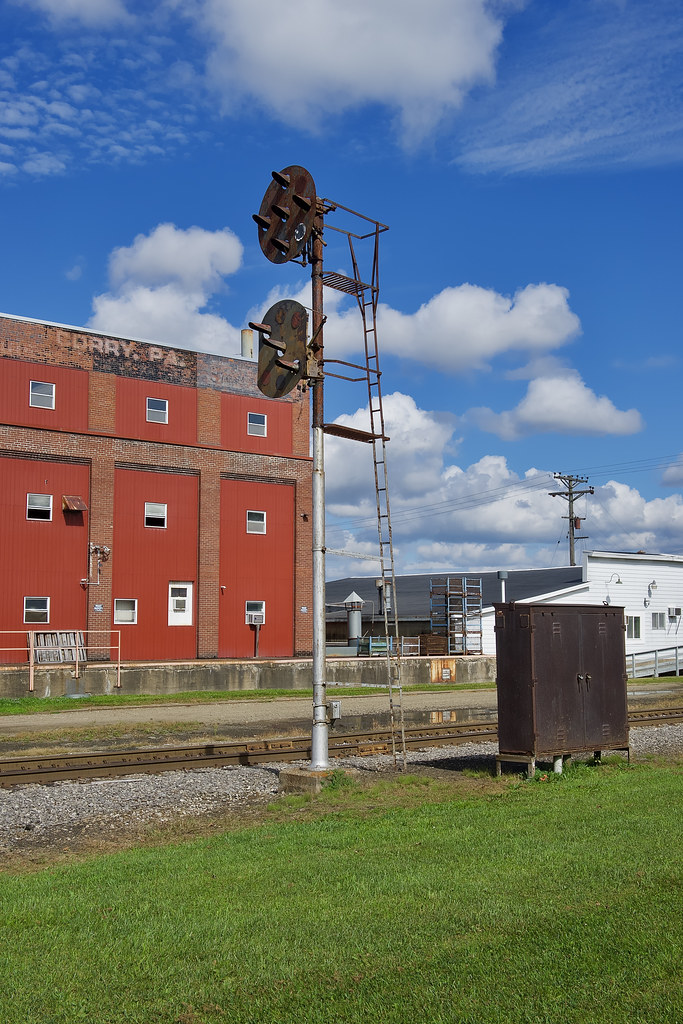 10821, former PRR signals, Corry, PA The Pennsylvania Ra… Flickr