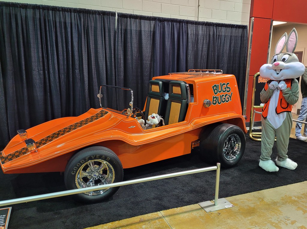 World of Wheels 2023 Bugs Bunny hanging by his car. Vinny Gragg