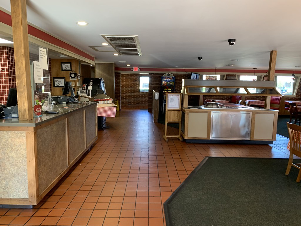 Pizza Hut Classic interior Pizza Hut Classic 28314 (4,198… Flickr