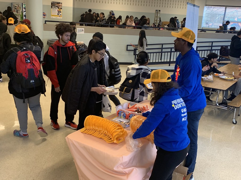 Head’s Up, Phones Down Outreach Watkins Mill High School… Flickr