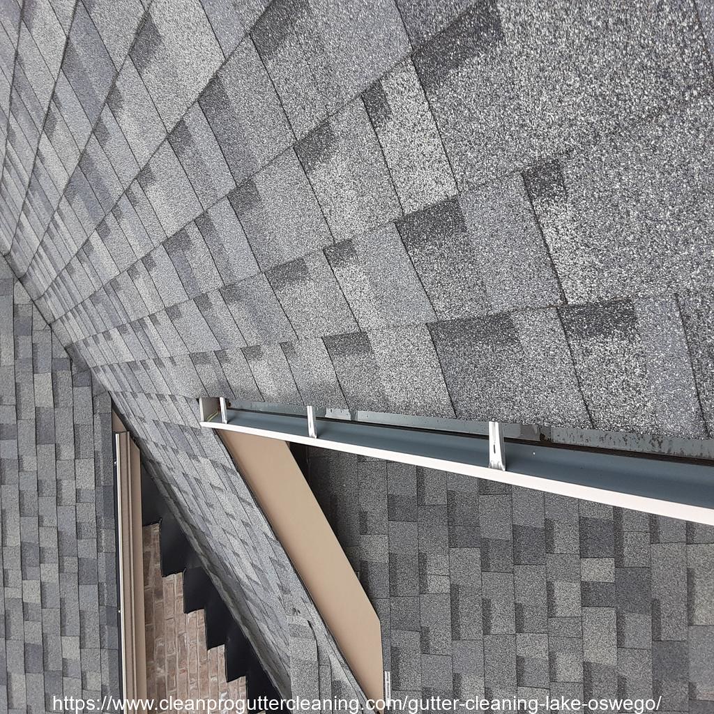 Gutter_Cleaning_Lake Oswego_0007_20230306103604 Clean Pro Gutter
