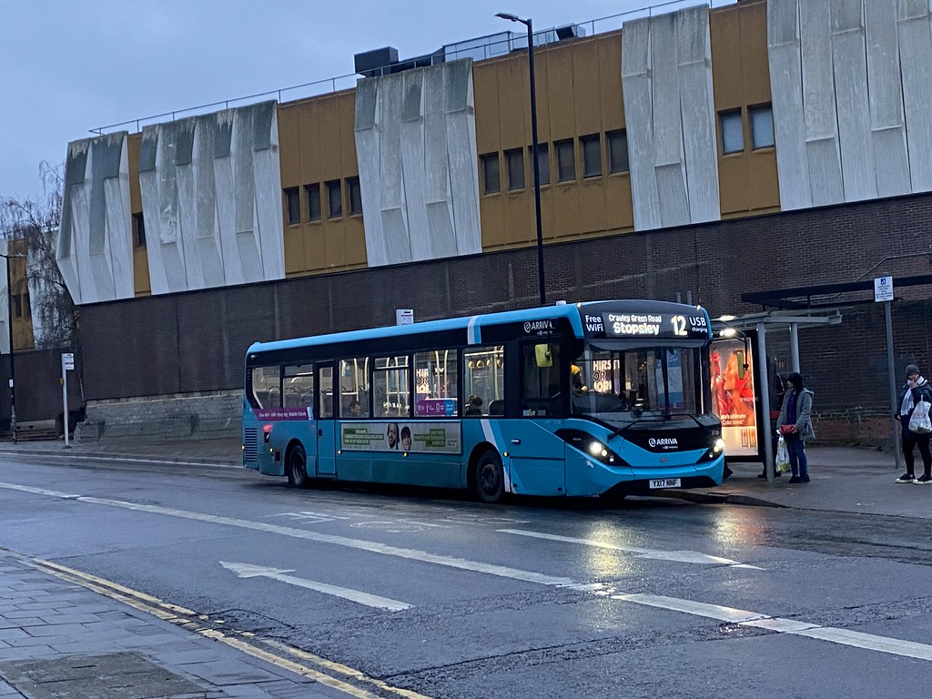 Arriva Beds & Bucks (Luton) 3130 at Church Street, Luton o… Flickr