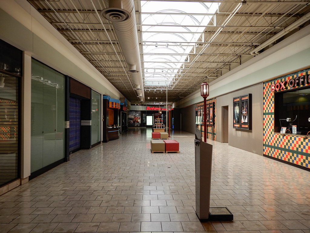 Dunham's Wing "Washington Park Mall" Bartlesville, OK Flickr