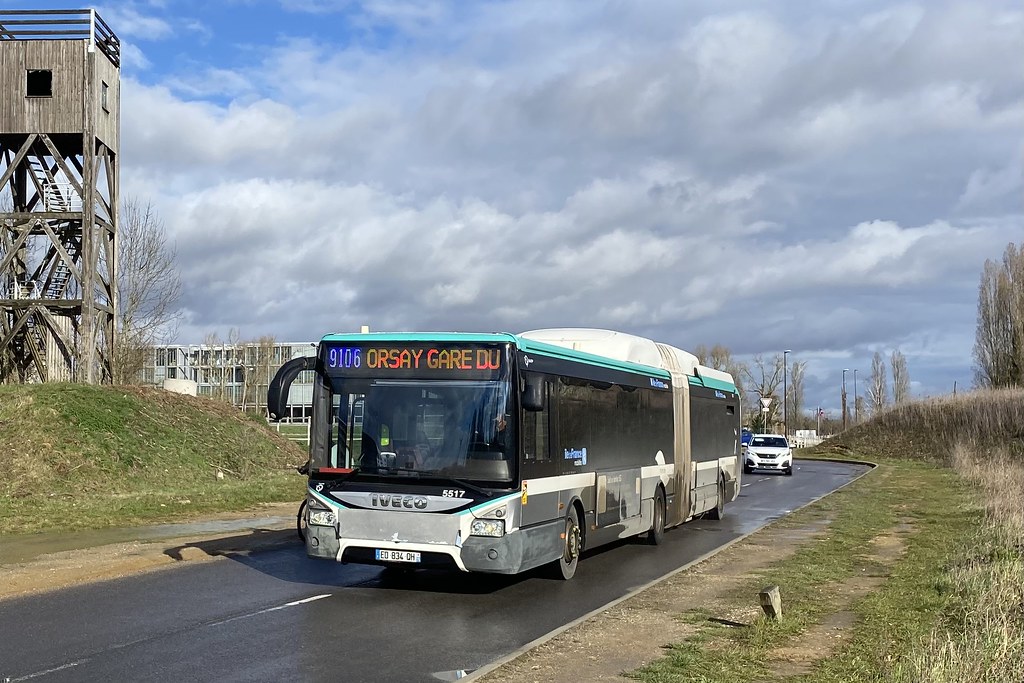 RATP CAP Saclay Urbanway 18 hybride 5517 bus ligne 9… Flickr