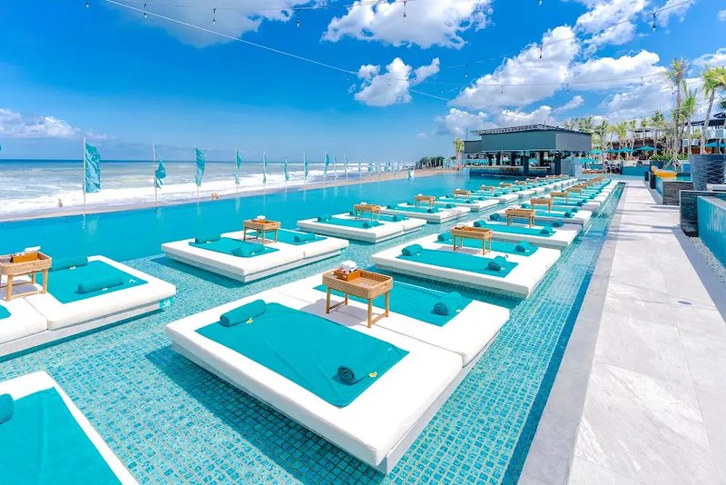 Top 3 Beach Bar in Canggu I Come, I See, I Hunt and I Chiak