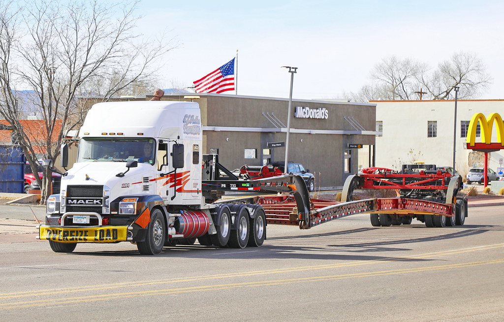 Mack Minnesota Schwertransport in Springerville AZ 13.1.20… Flickr