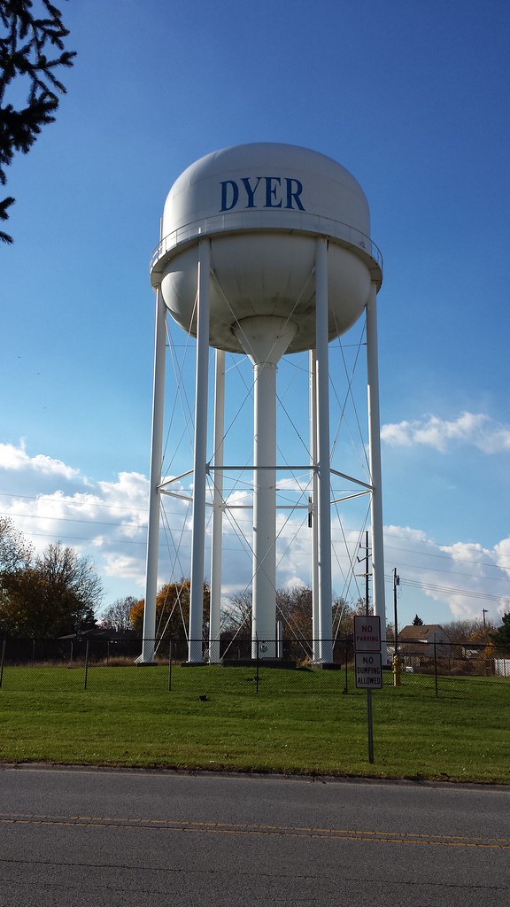 Dyer Water Tower bpgasstation2012 Flickr