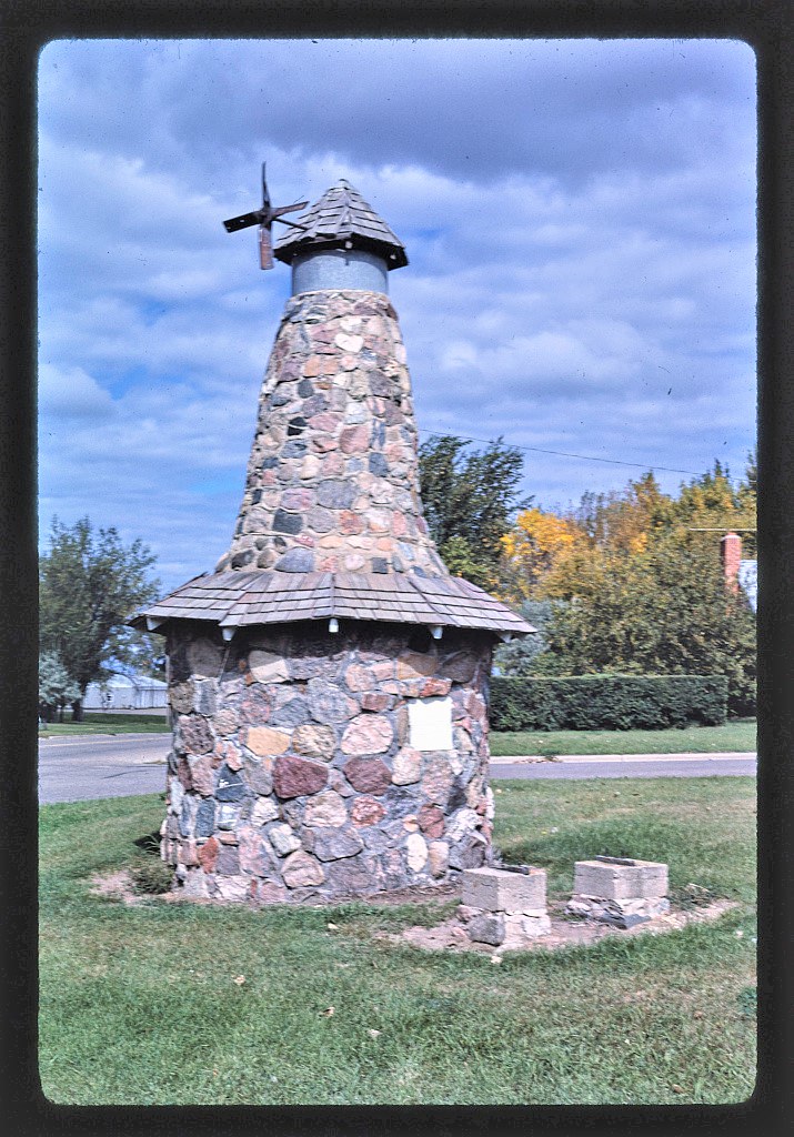 Drake, North Dakota (LOC) David Valenzuela Flickr