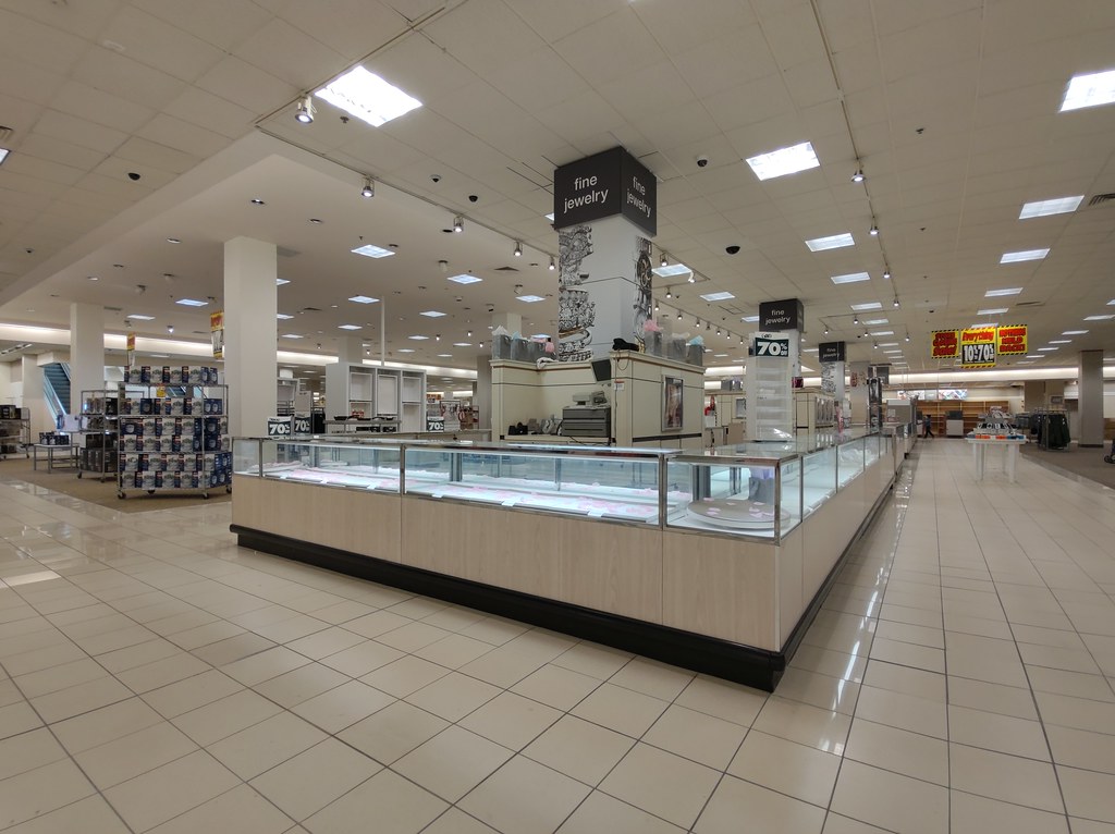 Sears Woodfield Mall Schaumburg IL gameking3 Flickr