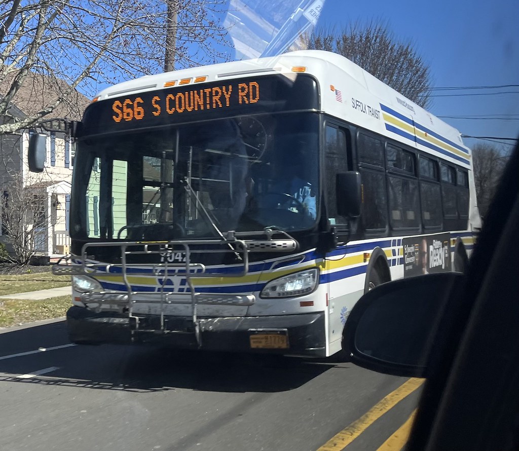 Suffolk Transit 7042 2019 New Flyer XE35 Montauk Bus Photography