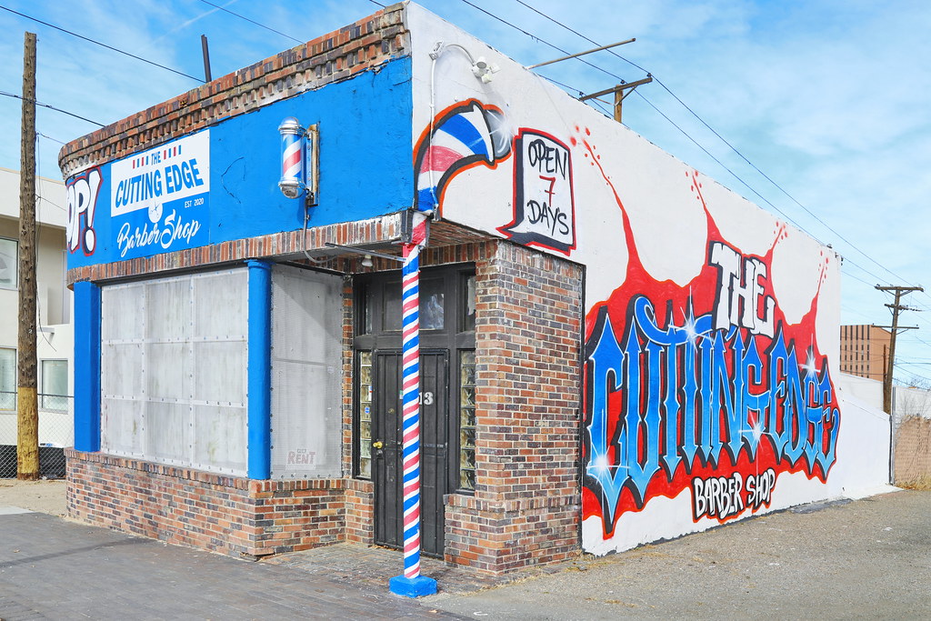 Barber Shop in Albuquerque NM 14.1.2023 0525 Albuquerque N… Flickr