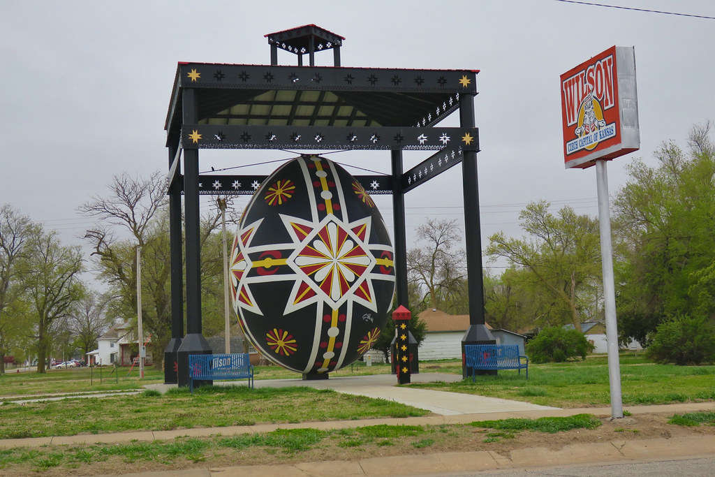 Worlds Largest Czech Egg, Wilson, KS Worlds Largest Czech … Flickr